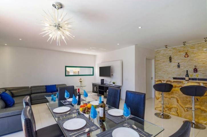 Spacious Private Villa & Private Heated Pool - Villa Sunshine Коста-Тегісе Екстер'єр фото